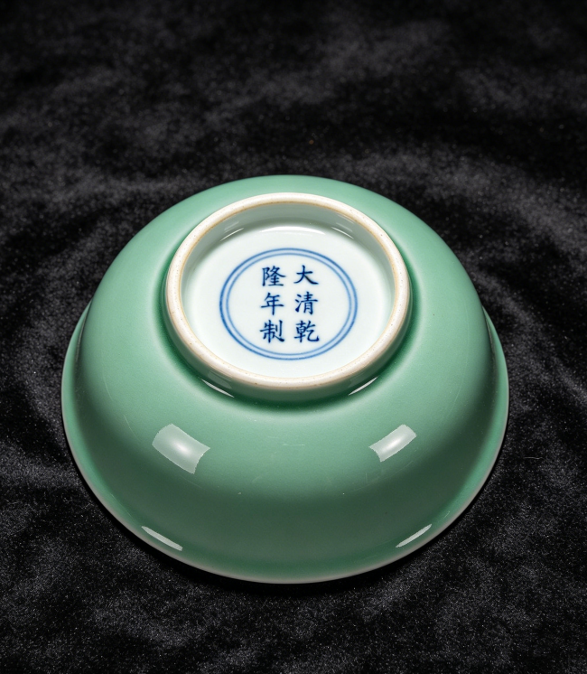 生成古代瓷器玉器拍品图(11)